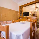 Dorieon 26 Lakonias Apartman *