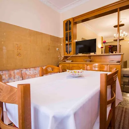 Laconian Collection Dorieon Apartment *